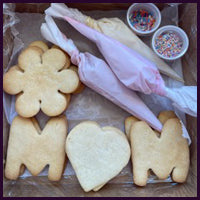 Mother's Day Cookie Decorating Box